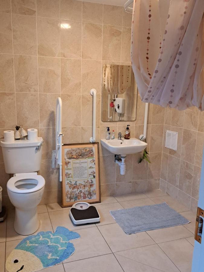 Budget Double Room In City Kilkenny Dış mekan fotoğraf